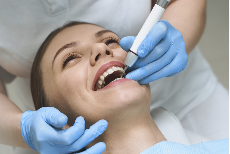 consulter un examen chez le dentiste